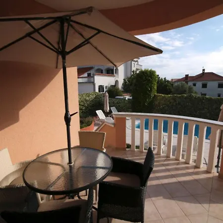 Eddie - Great Location & Comfor Apartment