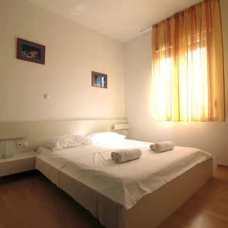 Eddie - Great Location & Comfor Apartment