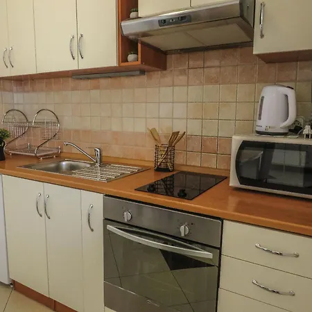 Apartament Eddie *