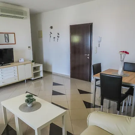 Apartament Eddie