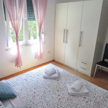 Eddie - Great Location & Comfor Apartment Zadar