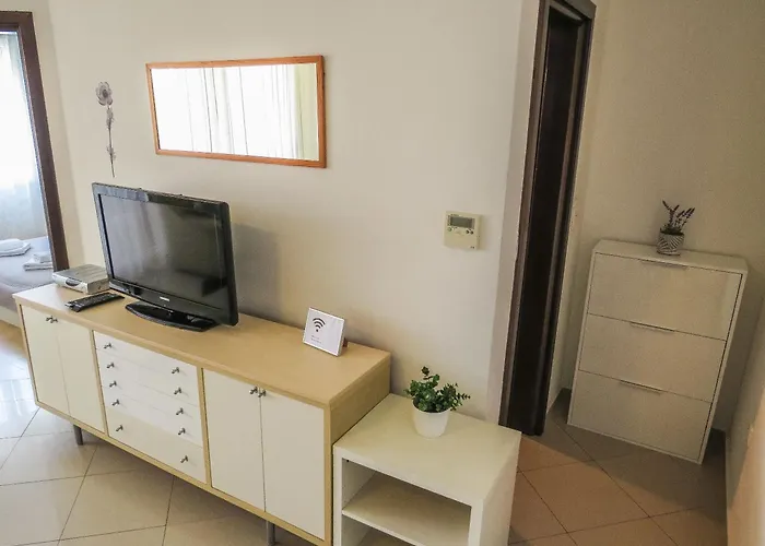 Apartament Eddie *